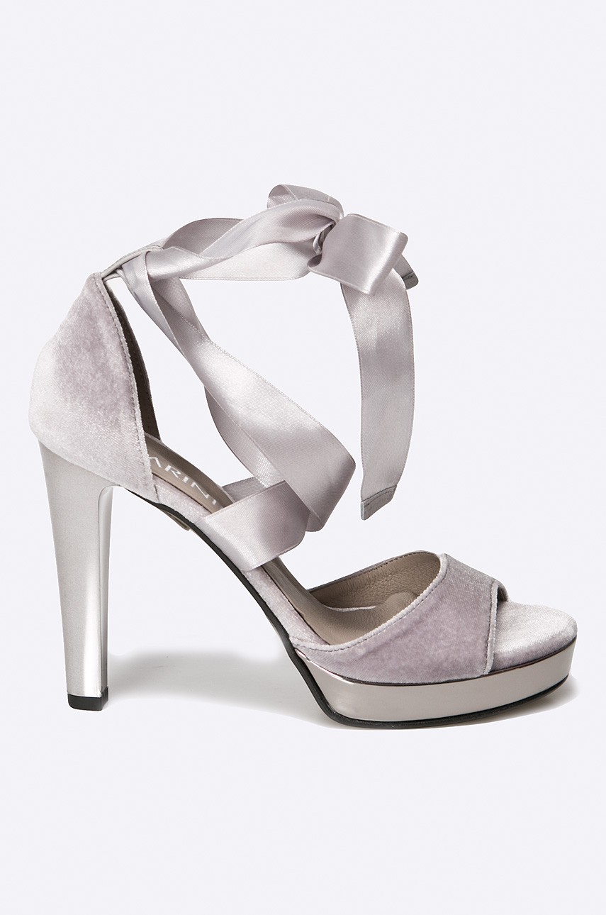 Carinii - Sandály B3919.J32.000.000.C14